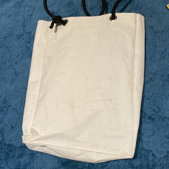 *NEW* Colour changing Toronto City tote bag - Picture 5 of 7